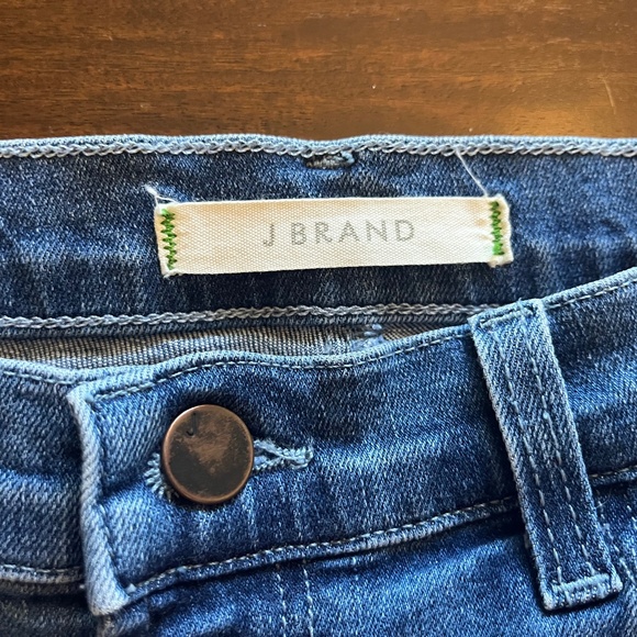 J BRAND Revolve 1044 Mid Rise Epsilon Denim Shorts - Size 27 - Picture 6 of 10